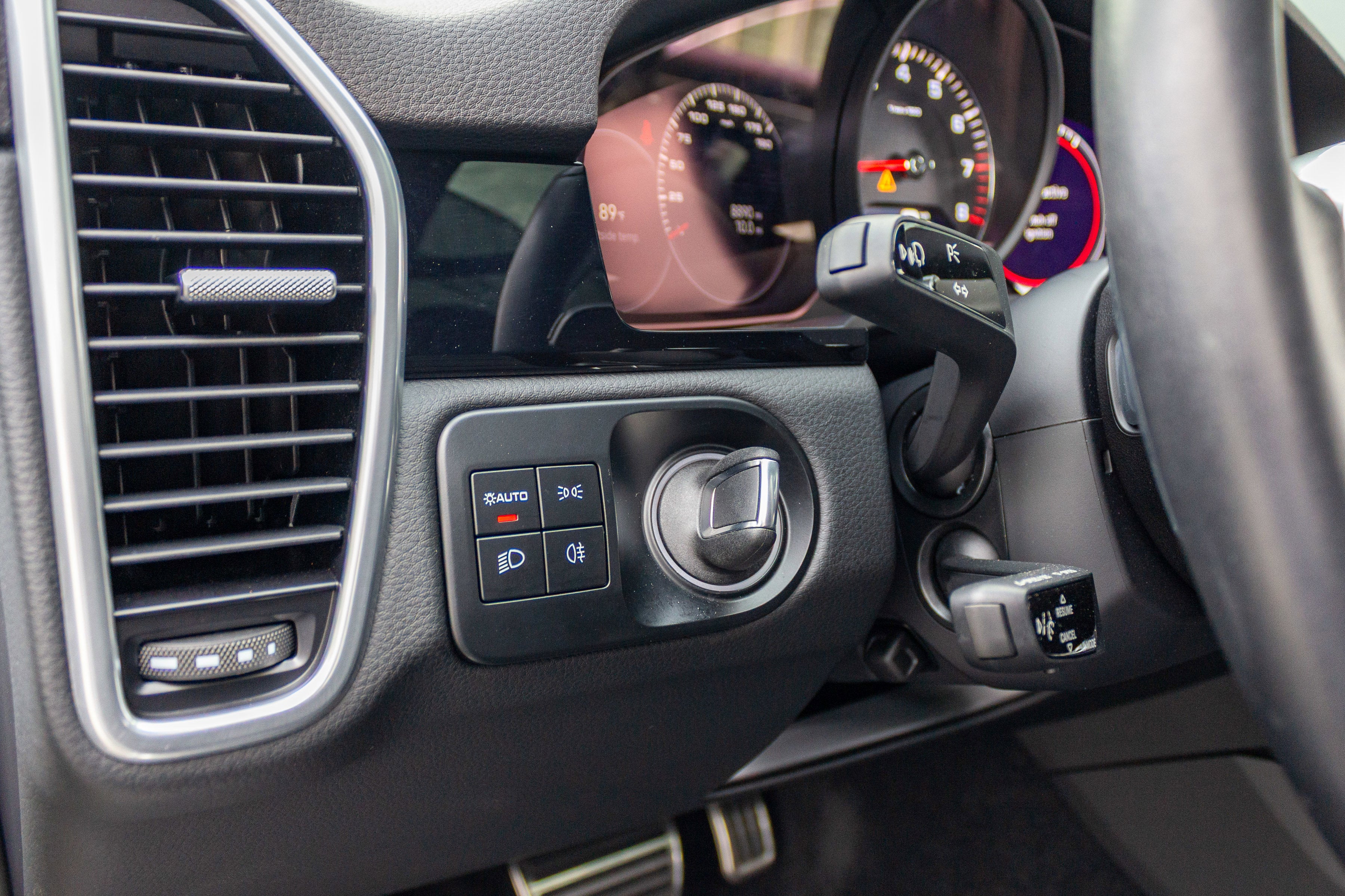 2022 Porsche Cayenne S Platinum Edition