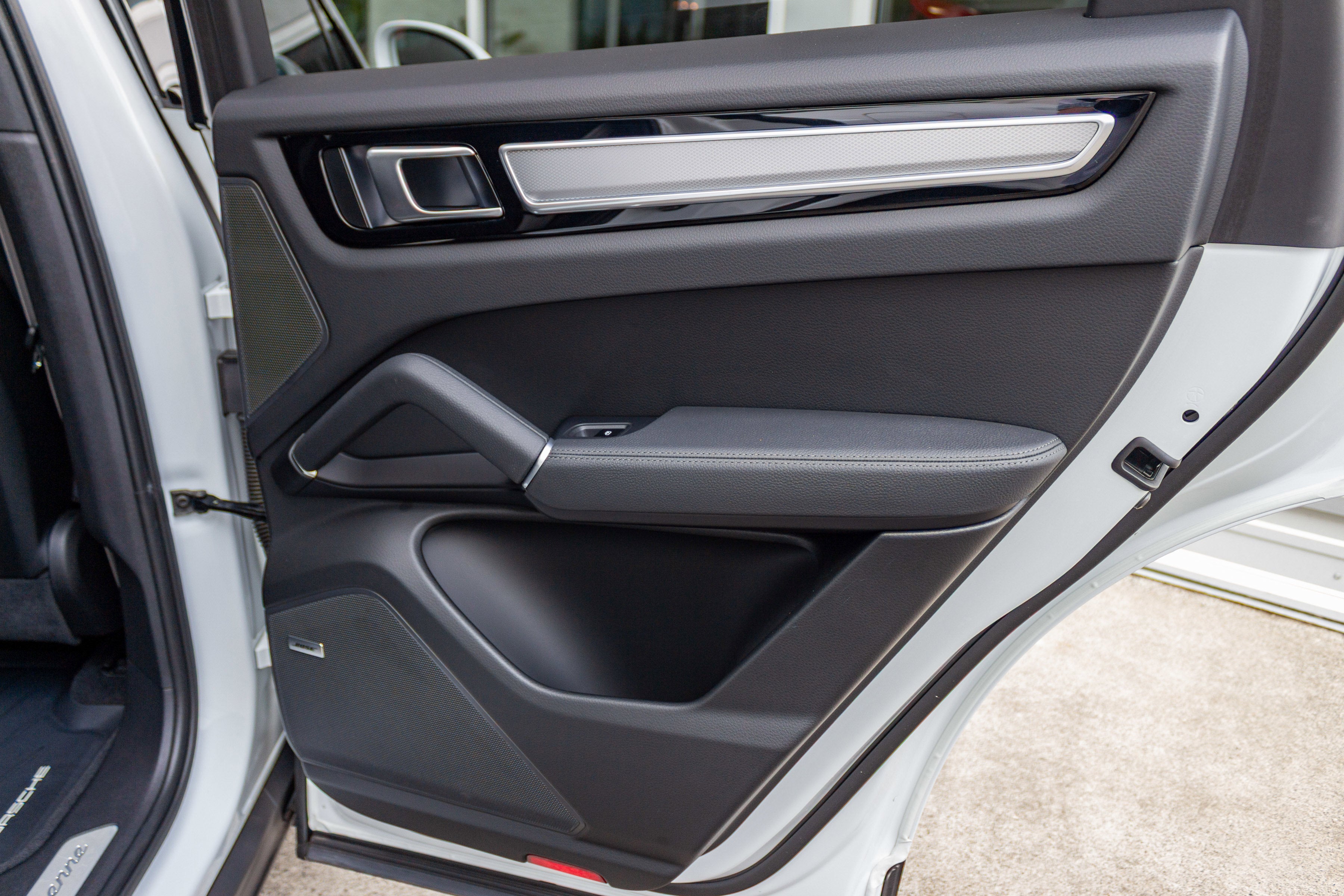 2022 Porsche Cayenne S Platinum Edition