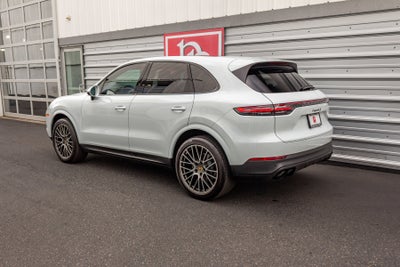 2022 Porsche Cayenne S Platinum Edition