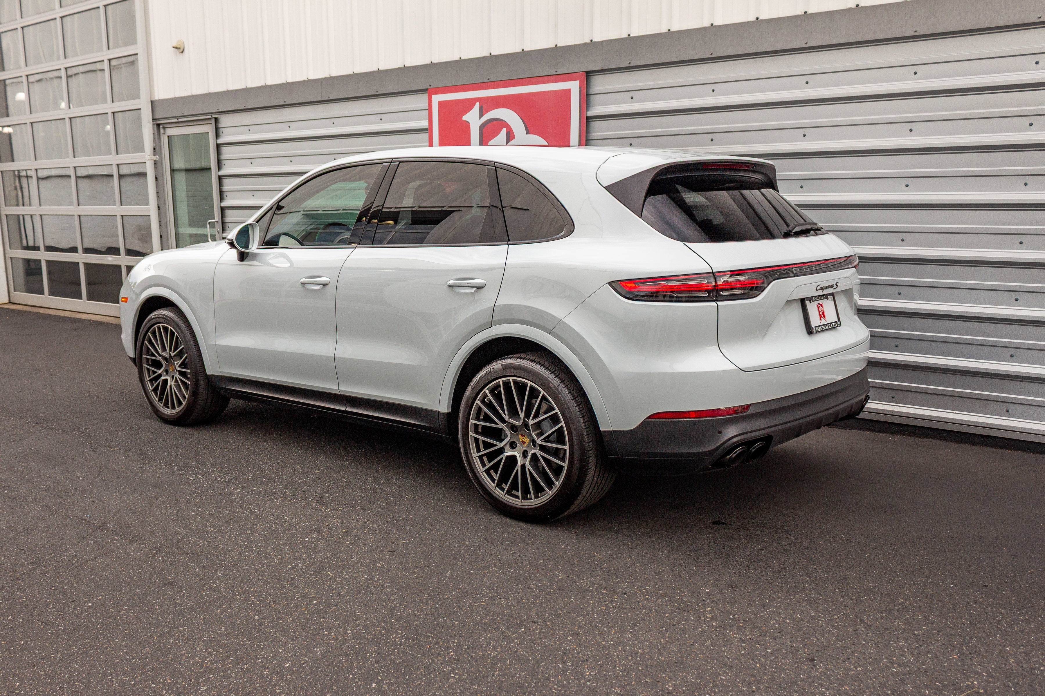 2022 Porsche Cayenne S Platinum Edition