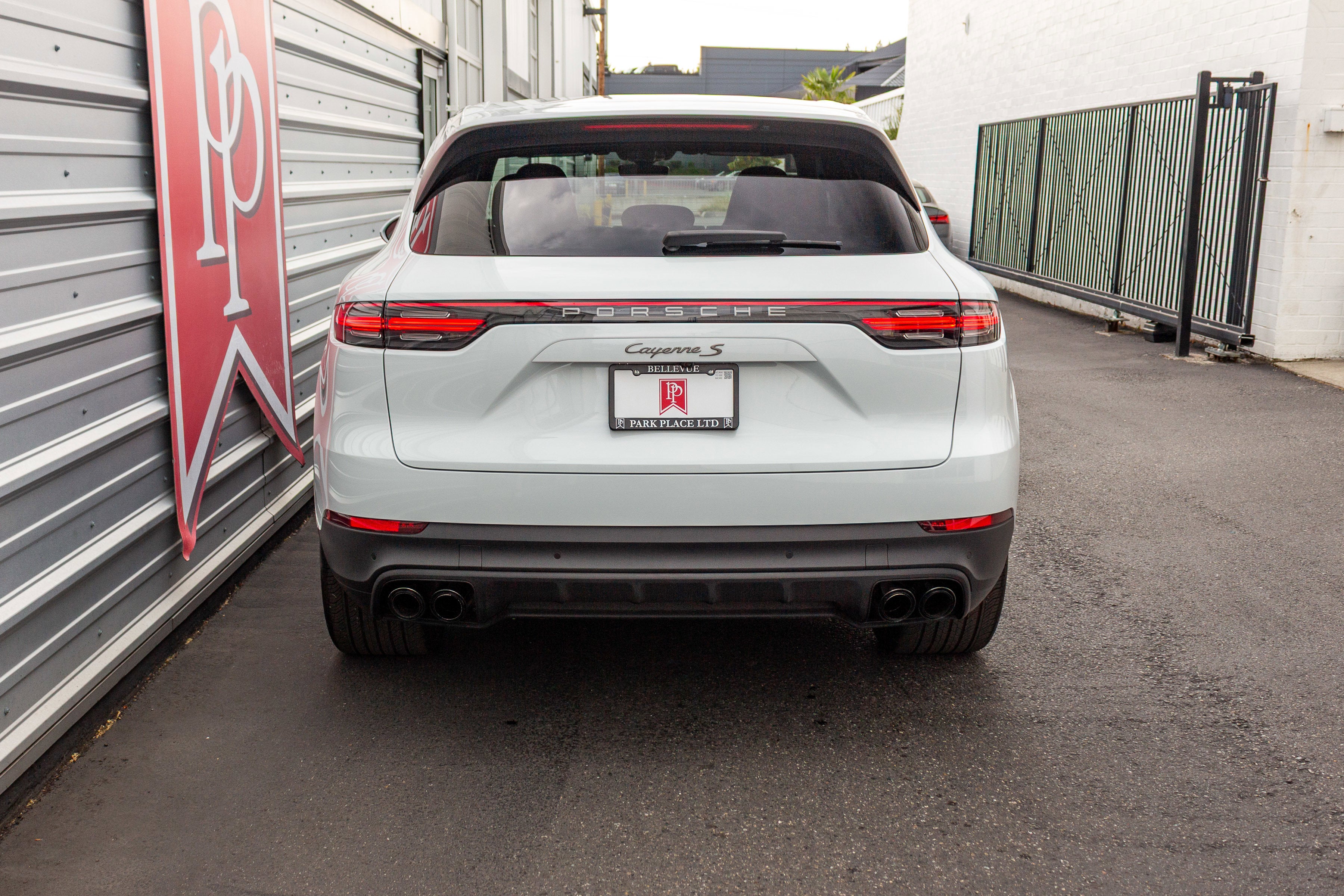 2022 Porsche Cayenne S Platinum Edition