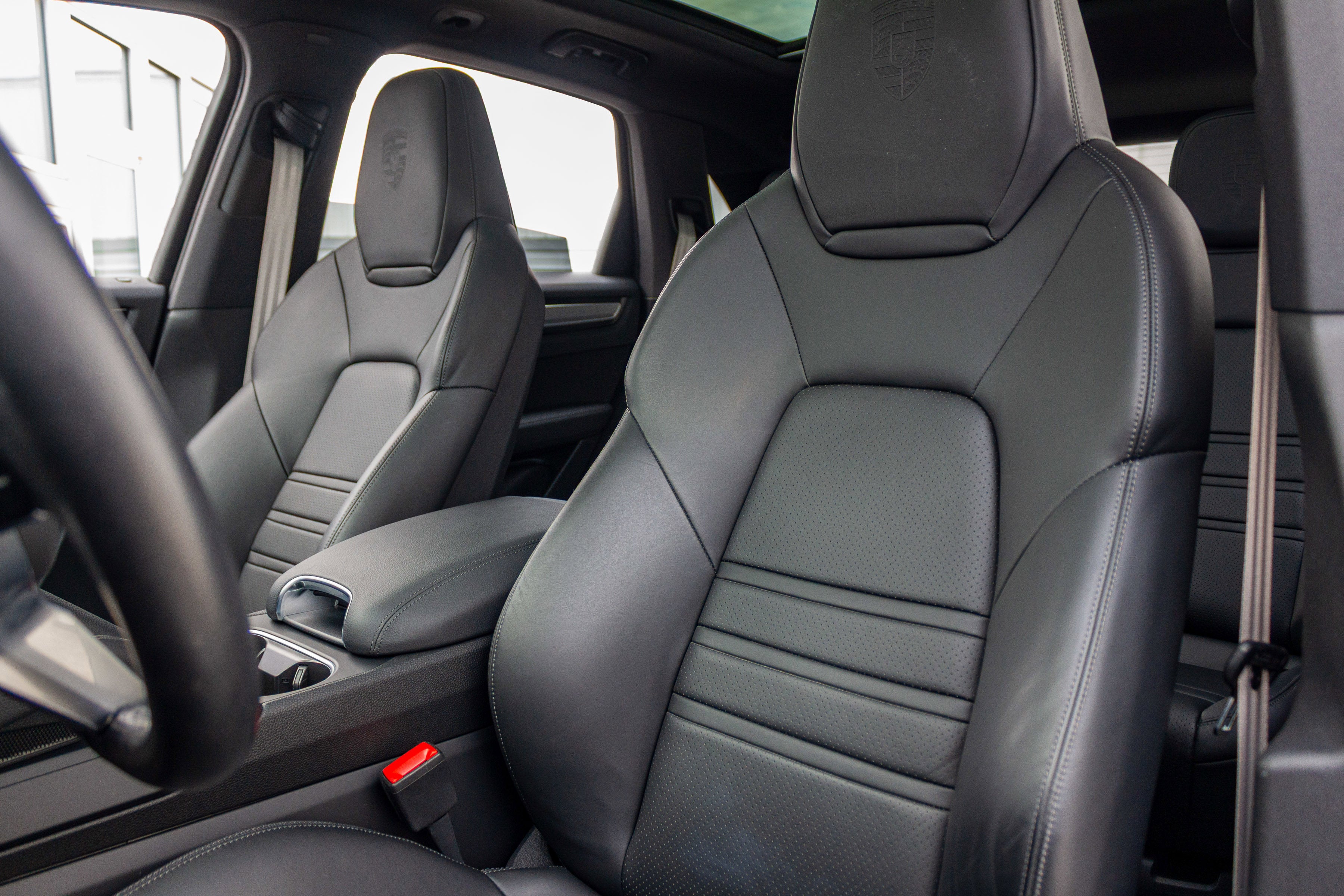 2022 Porsche Cayenne S Platinum Edition