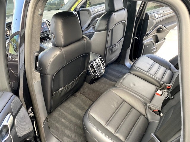 2017 Porsche Cayenne Turbo S