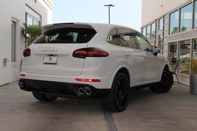 2016 Porsche Cayenne Turbo S