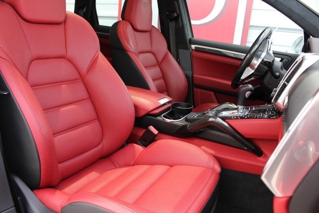 2016 Porsche Cayenne Turbo S
