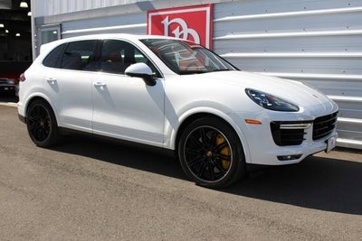 2016 Porsche Cayenne Turbo S