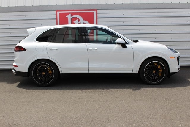 2016 Porsche Cayenne Turbo S