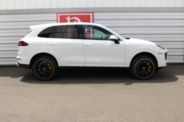 2016 Porsche Cayenne Turbo S