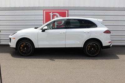 2016 Porsche Cayenne Turbo S