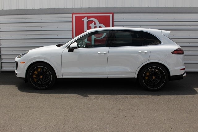 2016 Porsche Cayenne Turbo S