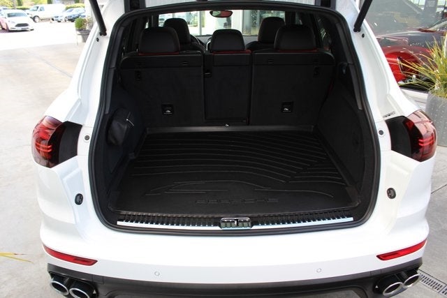 2016 Porsche Cayenne Turbo S