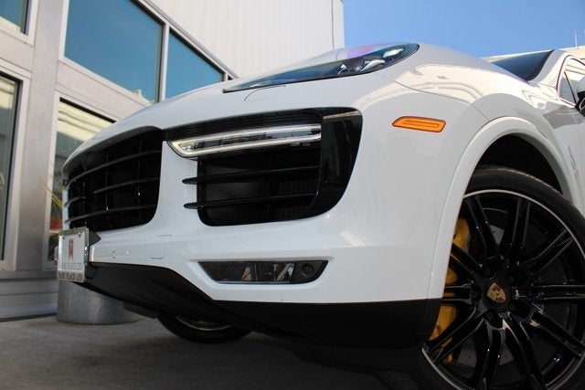 2016 Porsche Cayenne Turbo S