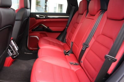 2016 Porsche Cayenne Turbo S