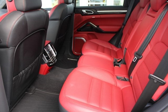 2016 Porsche Cayenne Turbo S
