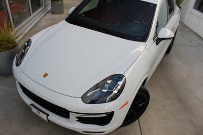 2016 Porsche Cayenne Turbo S