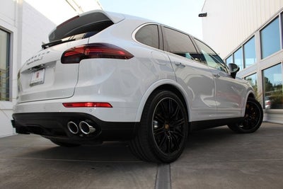 2016 Porsche Cayenne Turbo S
