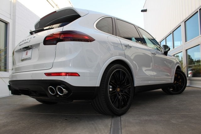 2016 Porsche Cayenne Turbo S