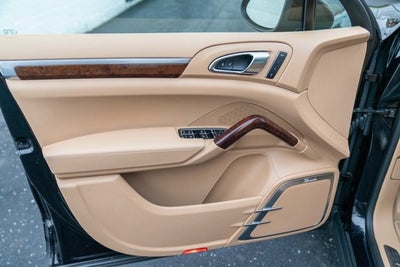 2014 Porsche Cayenne Turbo