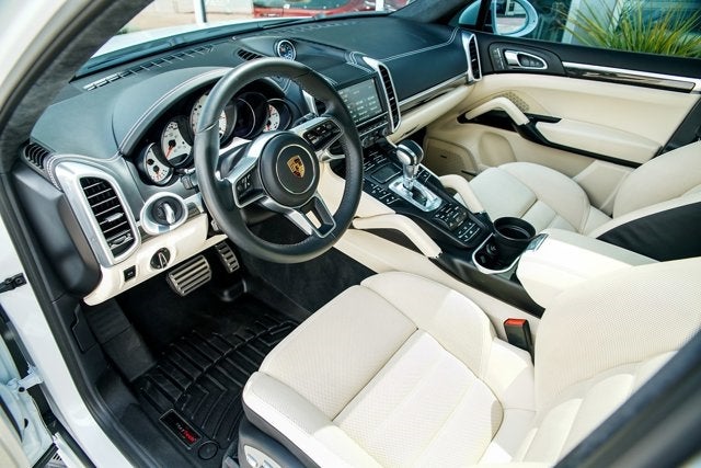 2016 Porsche Cayenne Turbo