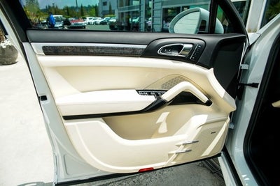 2016 Porsche Cayenne Turbo