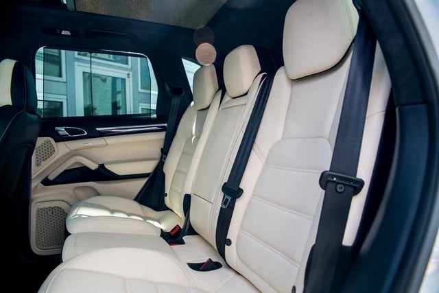 2016 Porsche Cayenne Turbo