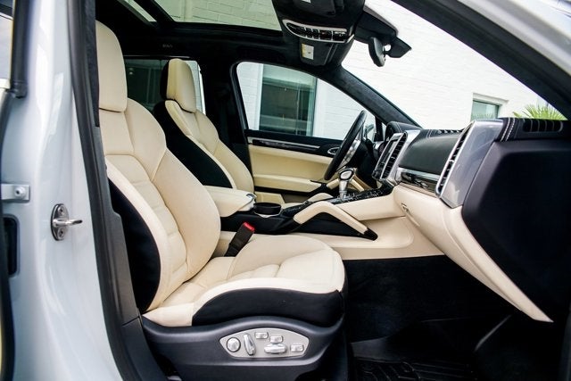 2016 Porsche Cayenne Turbo