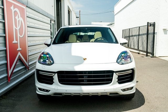 2016 Porsche Cayenne Turbo