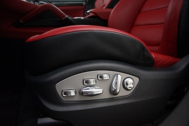 2017 Porsche Cayenne Turbo