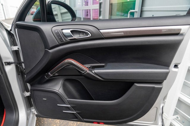 2014 Porsche Cayenne Turbo