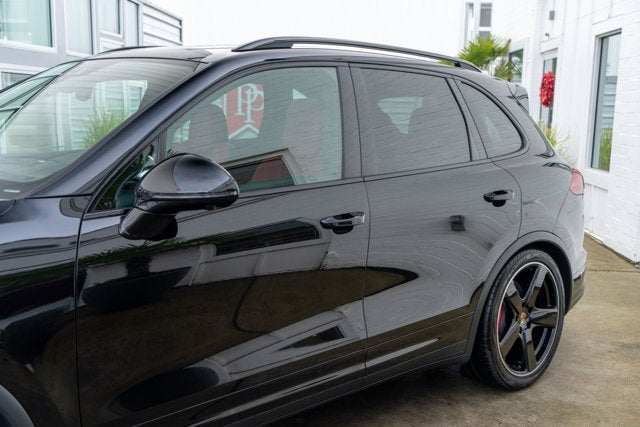 2017 Porsche Cayenne Turbo