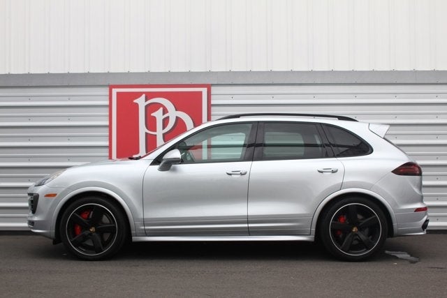 2016 Porsche Cayenne Turbo