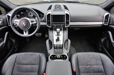 2014 Porsche Cayenne GTS