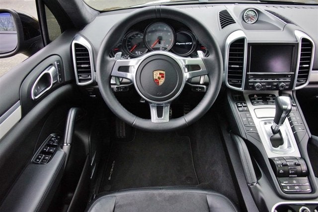2014 Porsche Cayenne GTS