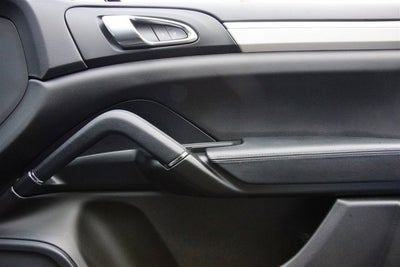 2014 Porsche Cayenne GTS