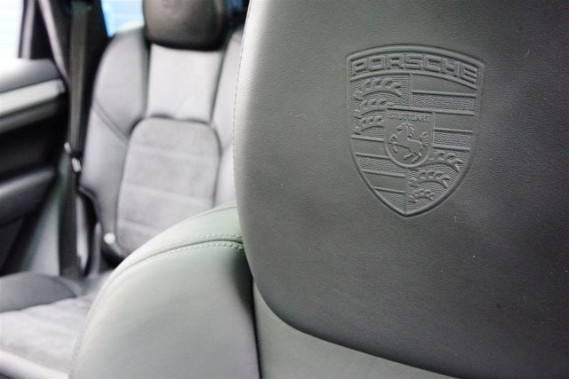 2014 Porsche Cayenne GTS