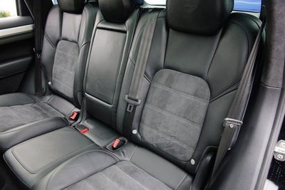 2014 Porsche Cayenne GTS