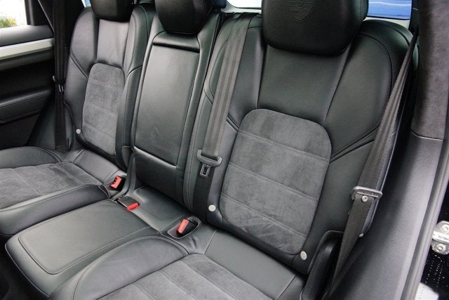 2014 Porsche Cayenne GTS
