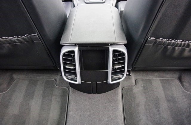2014 Porsche Cayenne GTS