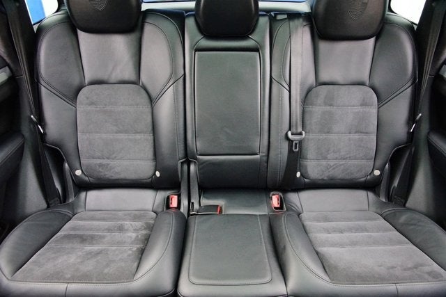 2014 Porsche Cayenne GTS