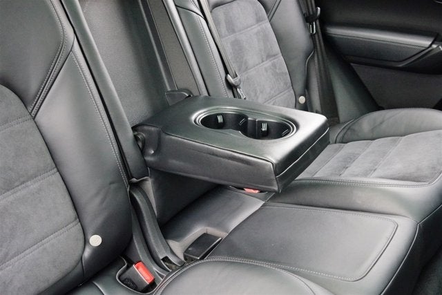 2014 Porsche Cayenne GTS
