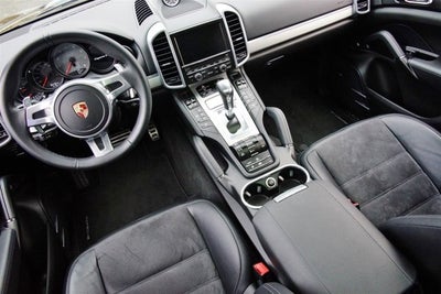 2014 Porsche Cayenne GTS