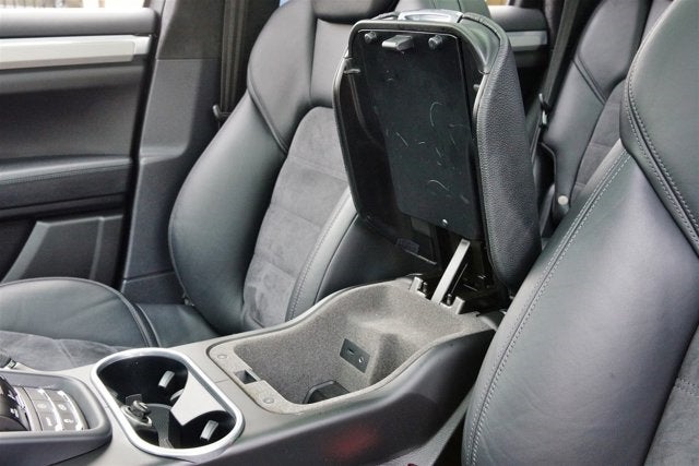 2014 Porsche Cayenne GTS
