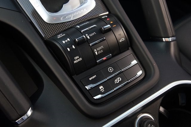 2016 Porsche Cayenne GTS