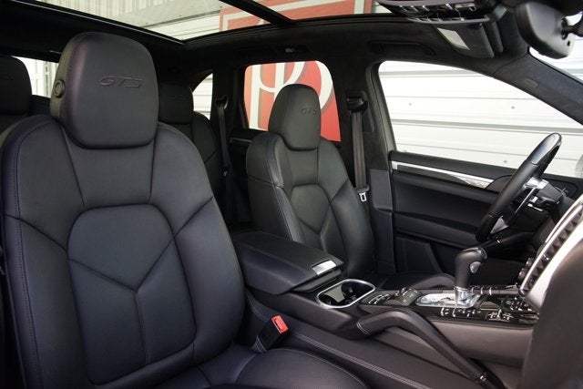 2016 Porsche Cayenne GTS
