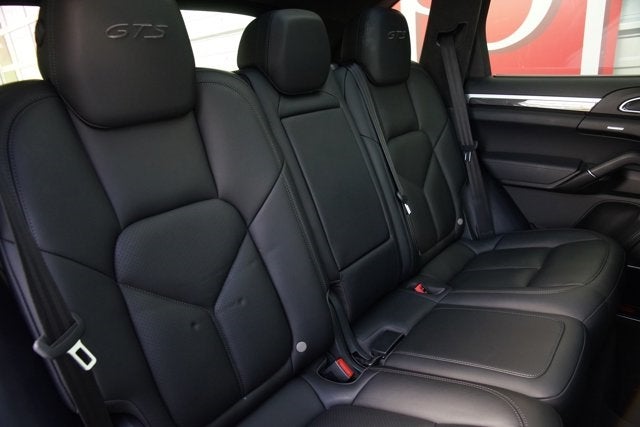 2016 Porsche Cayenne GTS