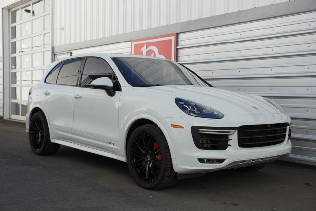 2016 Porsche Cayenne GTS