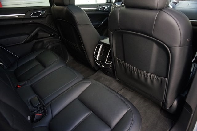 2016 Porsche Cayenne GTS