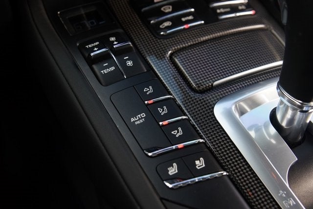 2016 Porsche Cayenne GTS