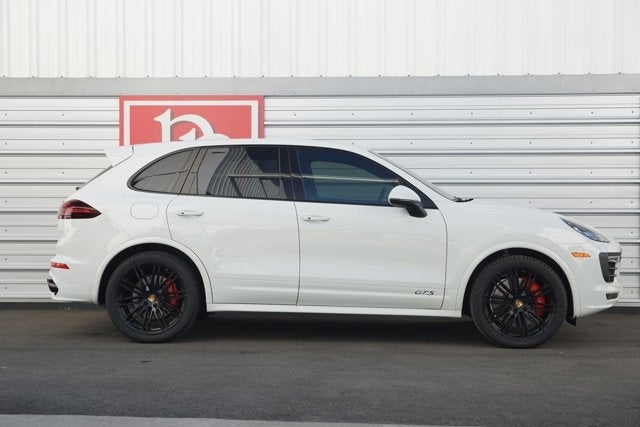 2016 Porsche Cayenne GTS