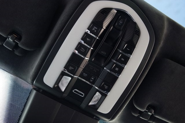 2016 Porsche Cayenne GTS